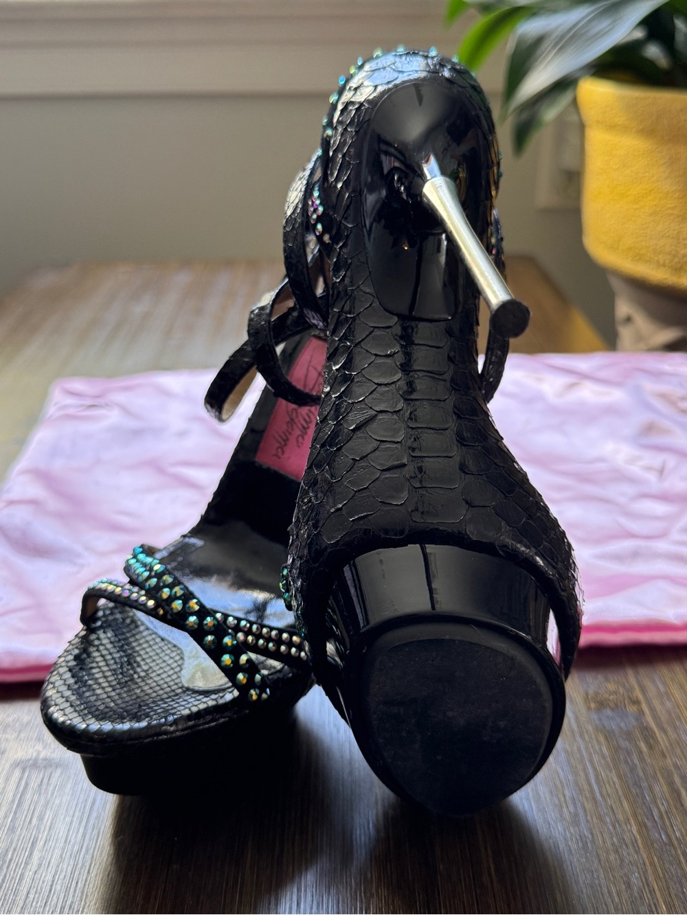 Massimo Dogama Embellished Black Heels
